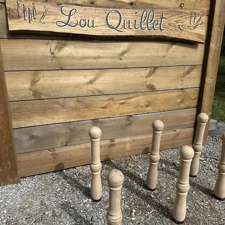 Quilleret Holiday home *